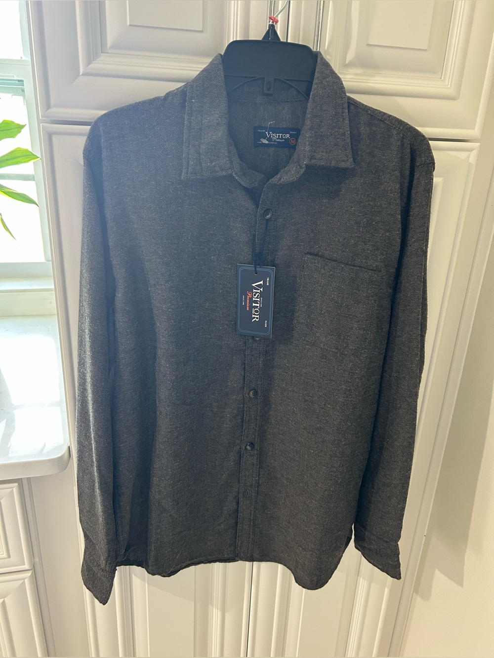 Men's Long-Sleeve Casual Button-Down Shirt in Dark Gray